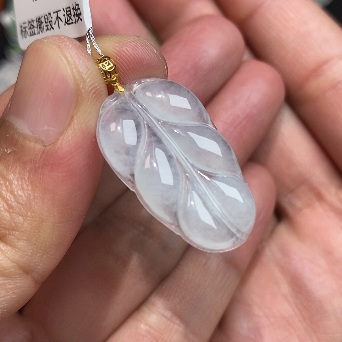 翡翠颈饰18K金镶嵌叶子