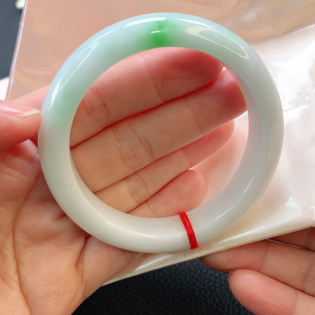 翡翠手镯未镶嵌57正