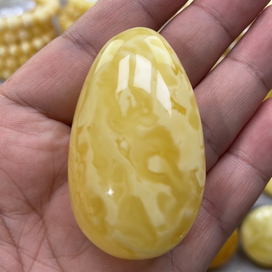 琥珀颈饰未镶嵌吊坠