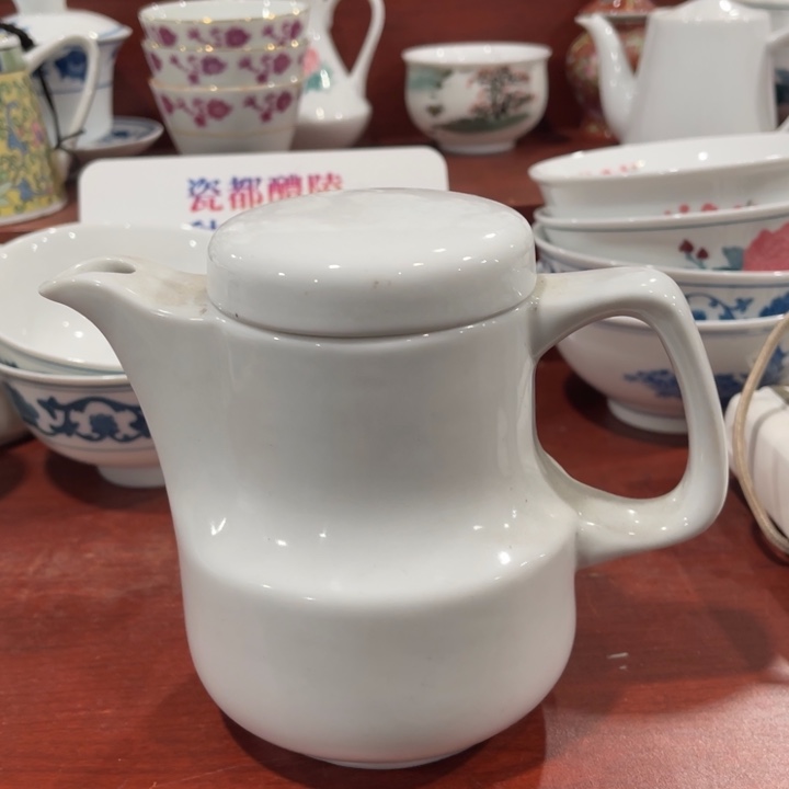 醴陵釉下500毫升无款