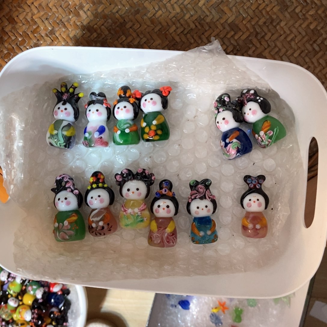琉璃手工艺品王**.12个小侍女