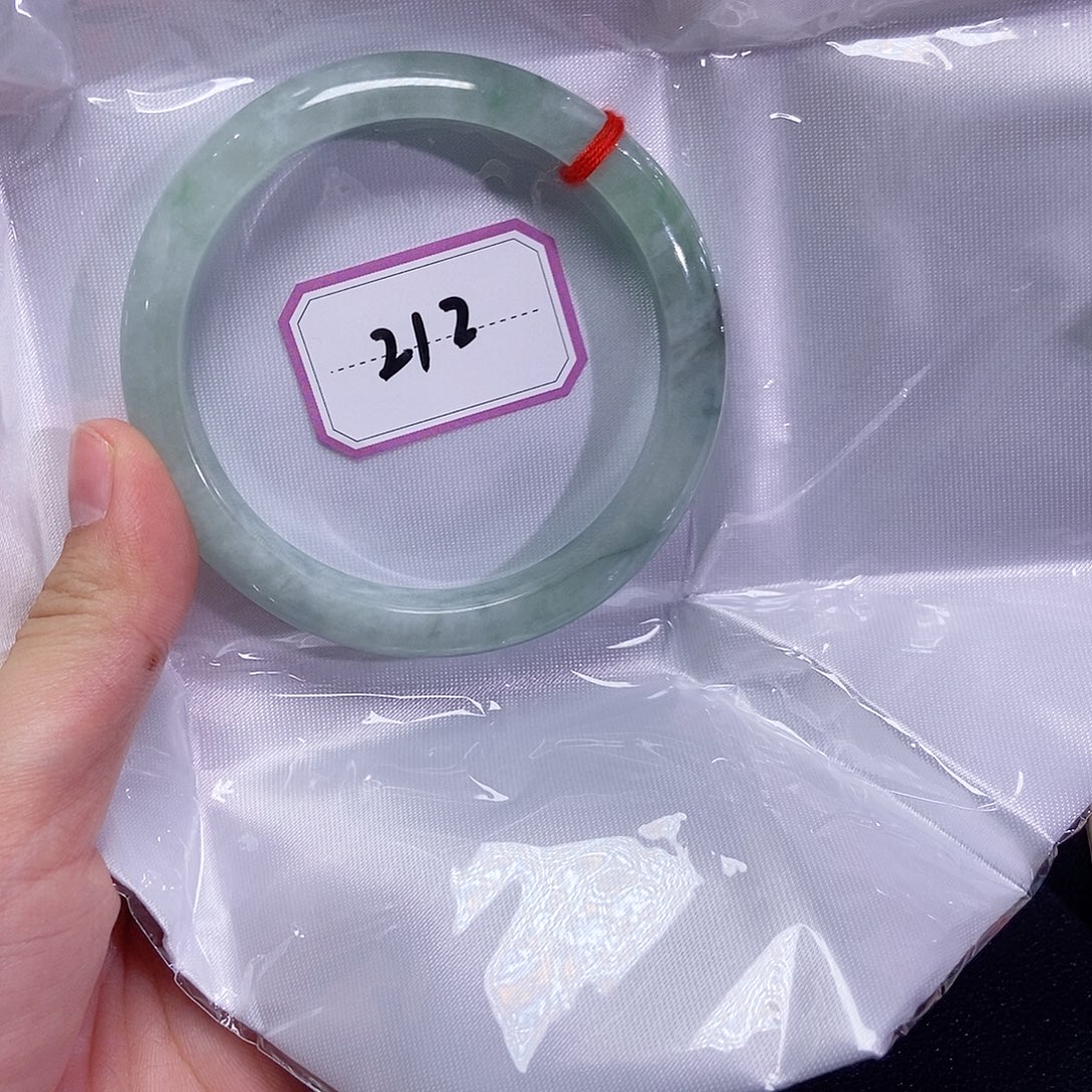 沐***凉翡翠手镯未镶嵌手镯62