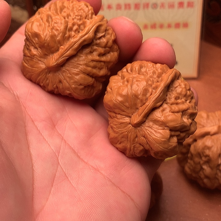 大***鹰吊坠文玩核桃一帆风顺