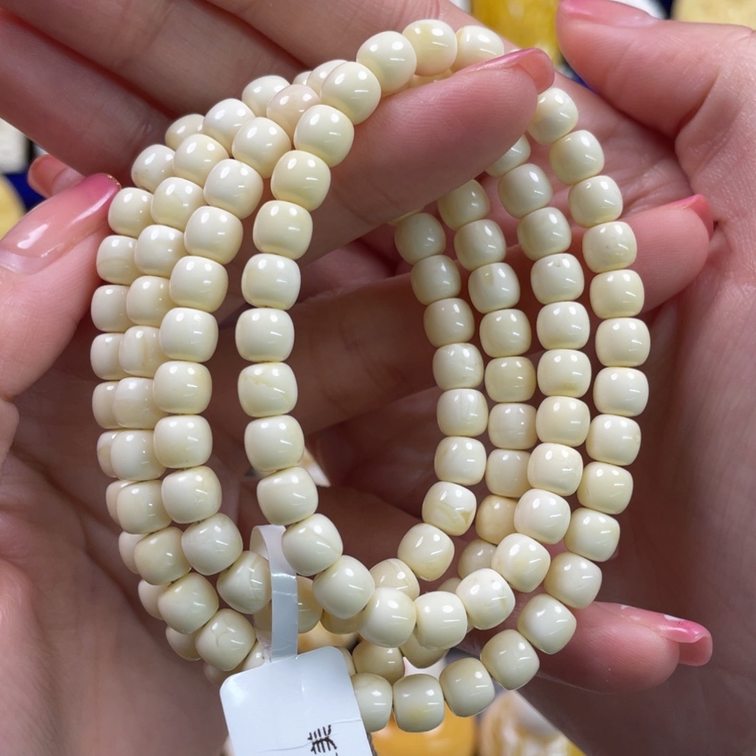 蜜蜡裸石未镶嵌琥珀蜜蜡