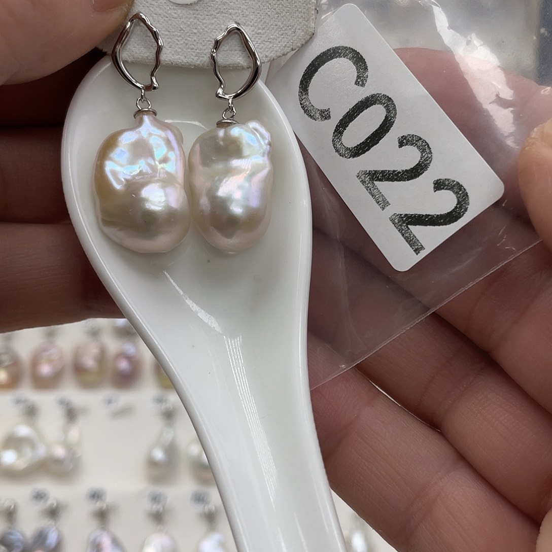 淡水珍珠颈饰银S925镶嵌可***说