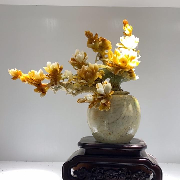 蛇纹石玉（覆膜）未镶嵌珠宝奇石