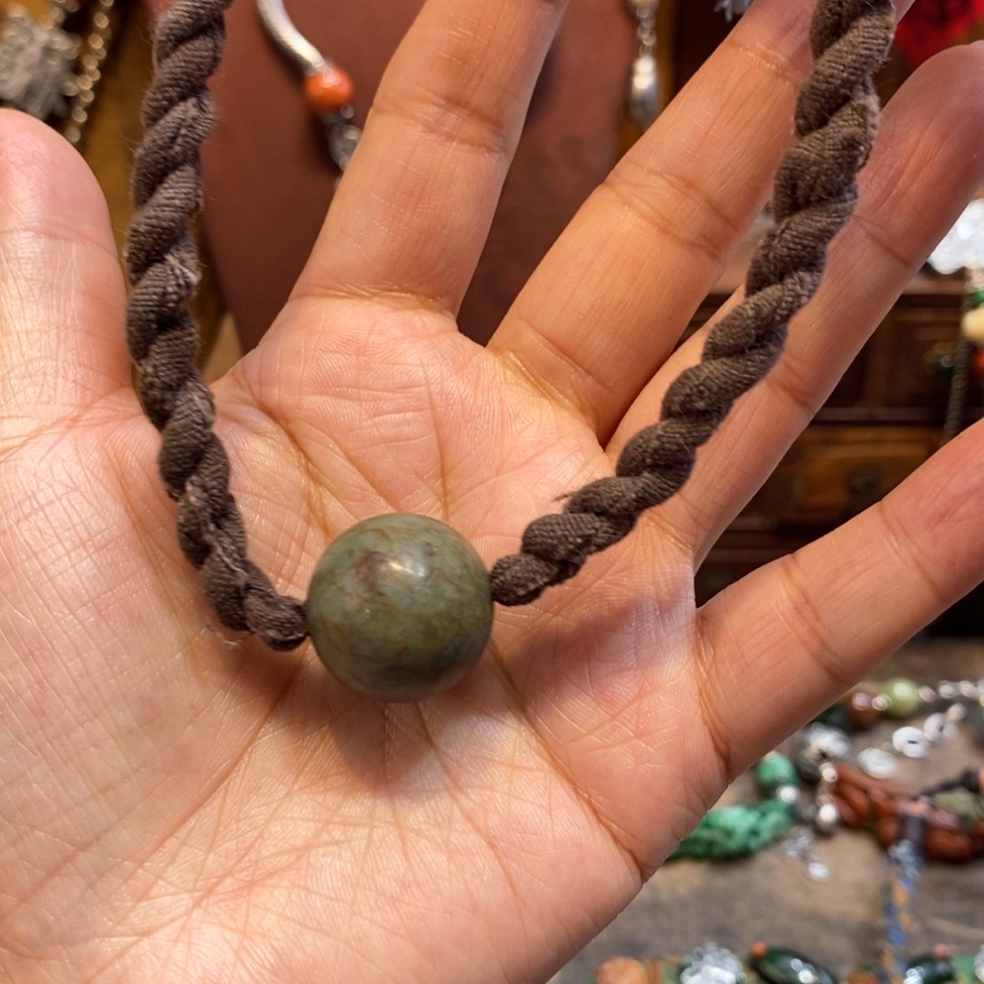 翡翠吊坠(赠链)未镶嵌