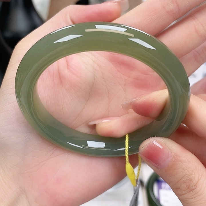 和田玉手镯5758未镶嵌