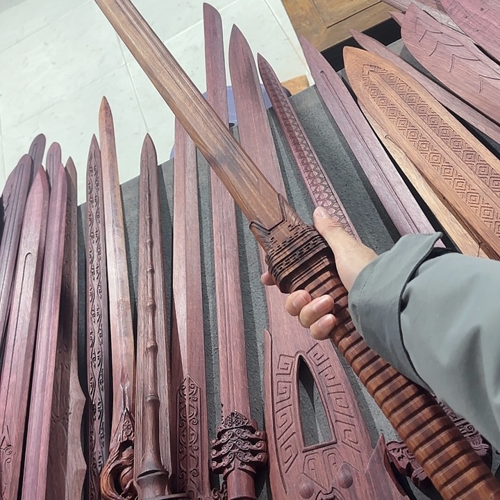 三***土紫心苏木（紫罗兰木）