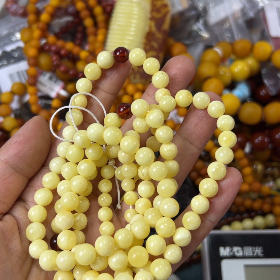 未镶嵌琥珀珠宝奇石148