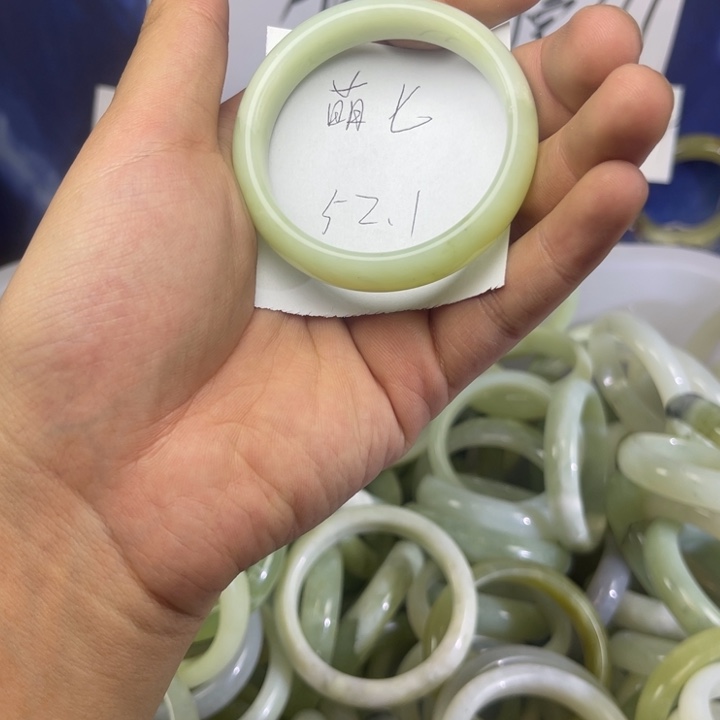蛇纹石玉手镯未镶嵌萌*