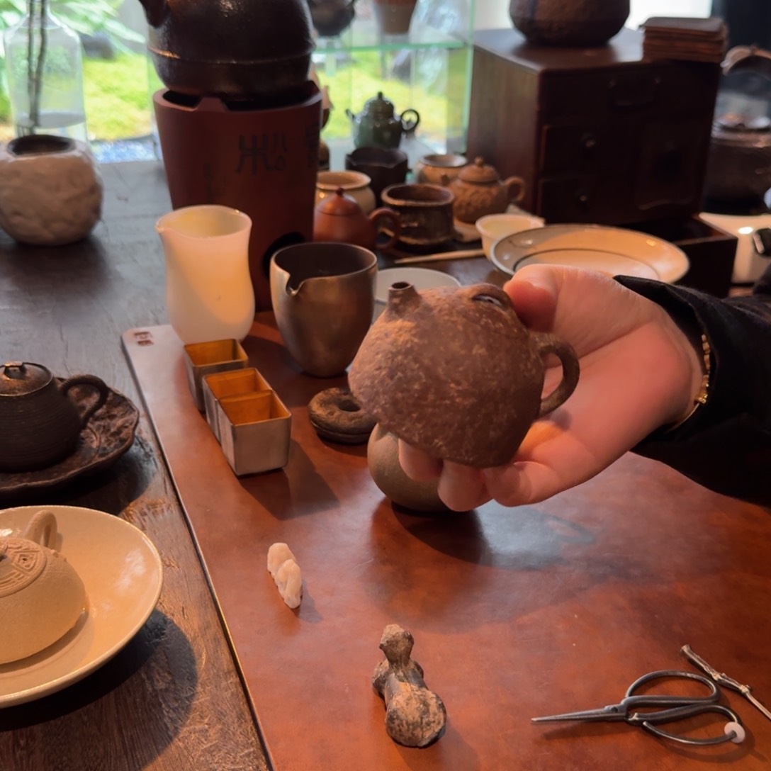 孤品 紫砂手捏壶作品120m l
