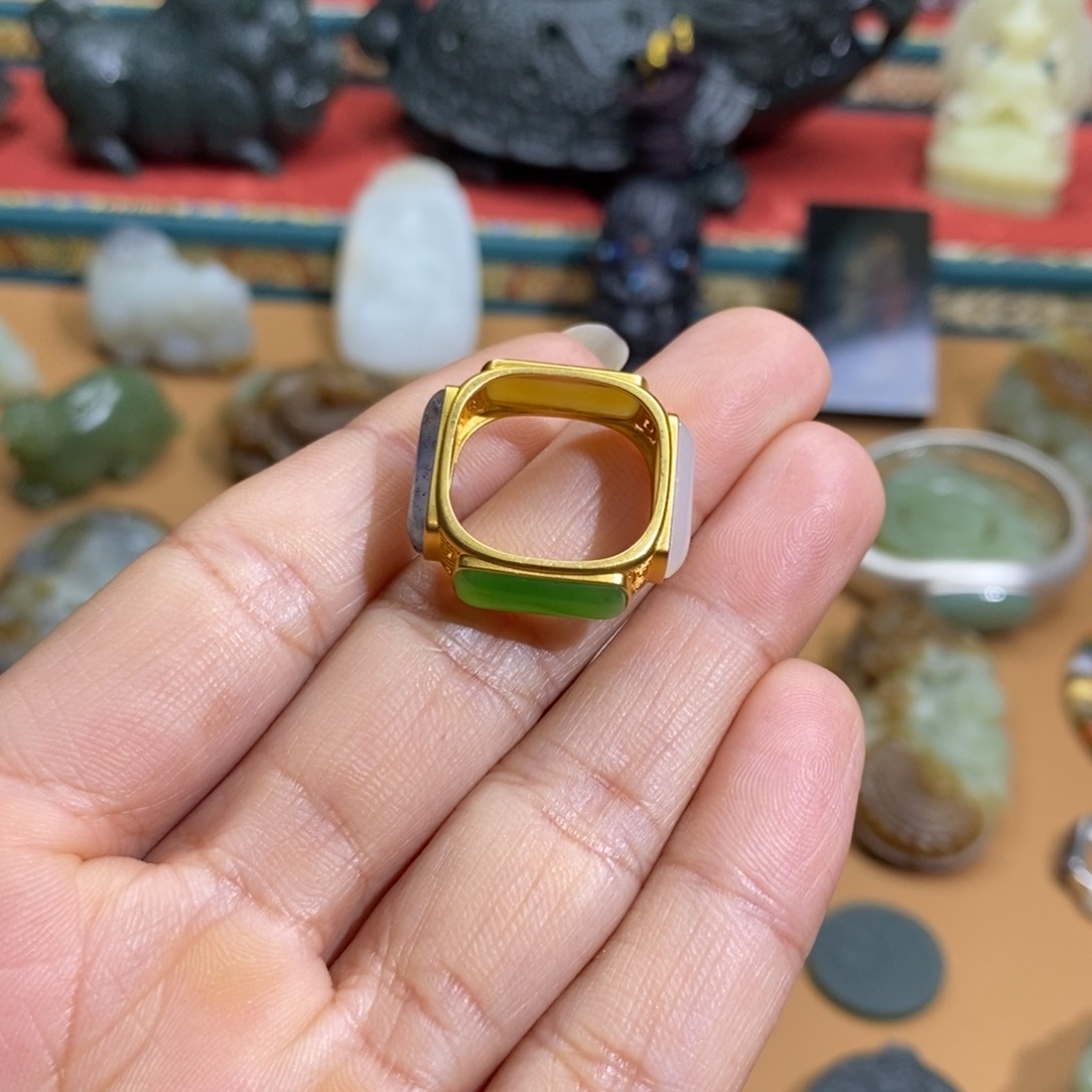 和田玉颈饰18K金镶嵌奕*