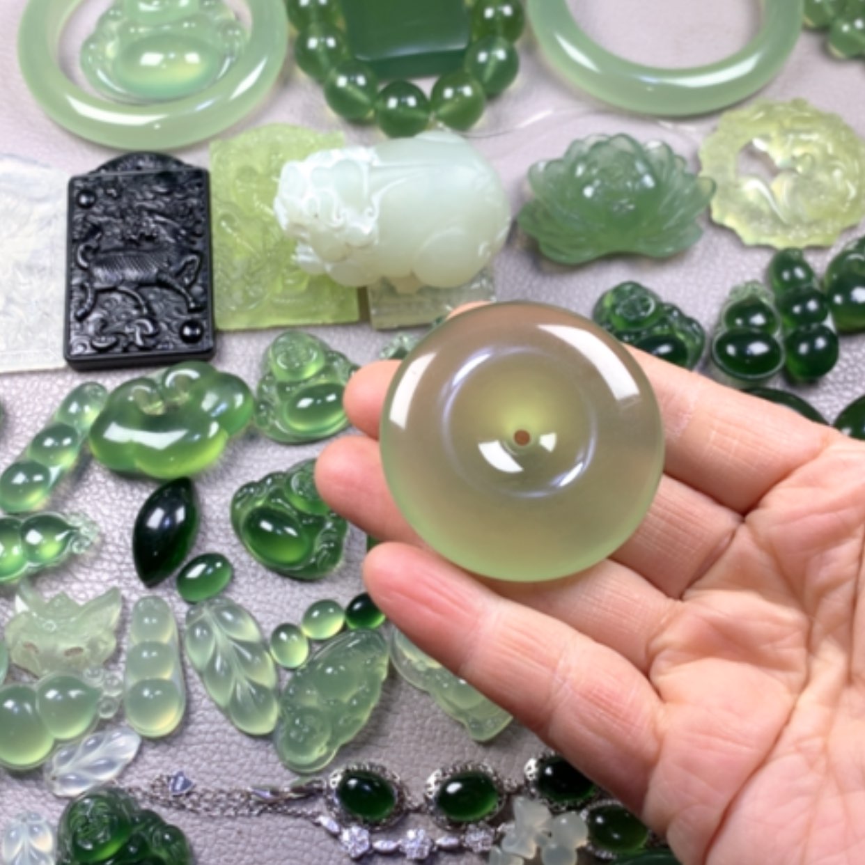 【闪购商品】蛇纹石玉岫玉未镶嵌