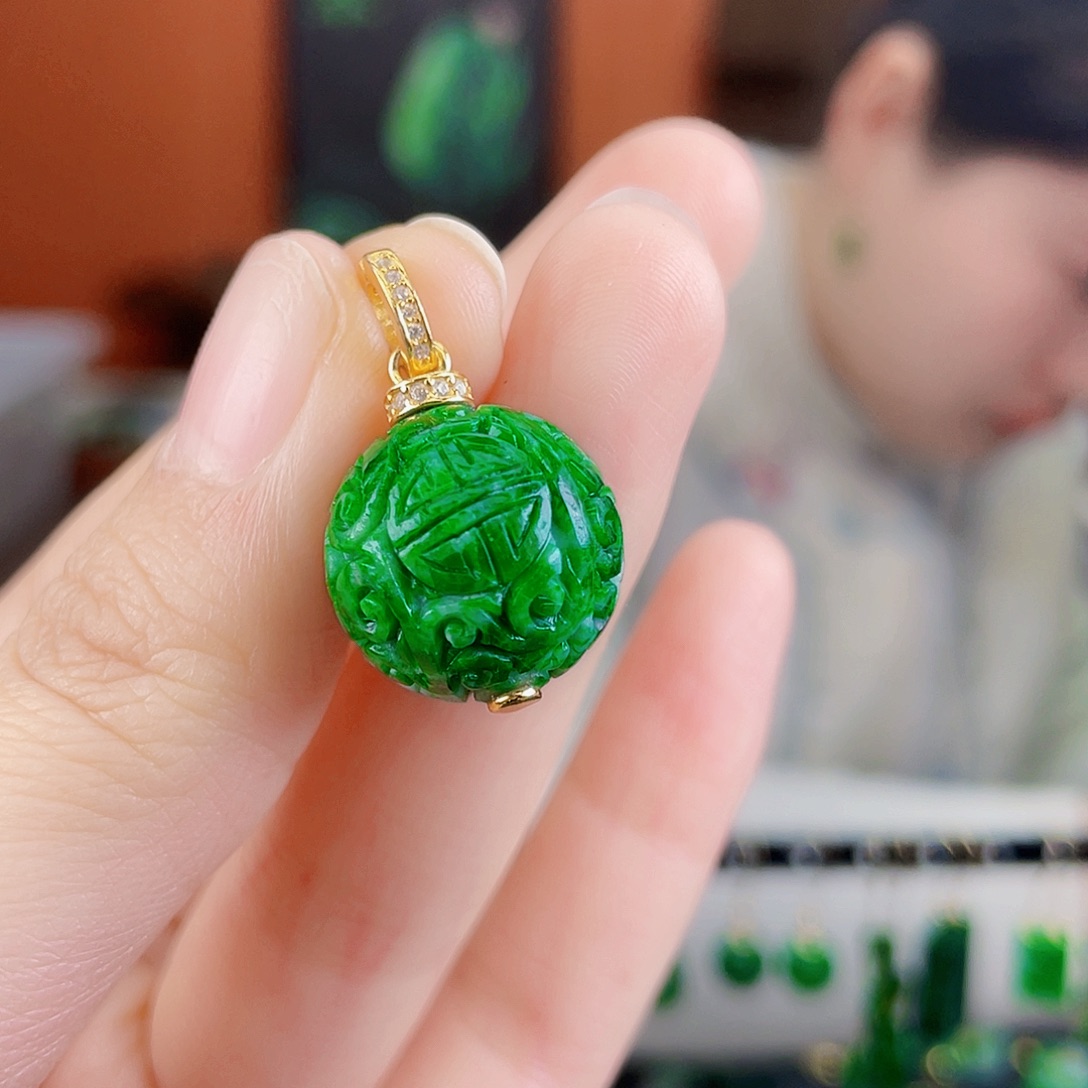 翡翠未镶嵌耳饰饰品