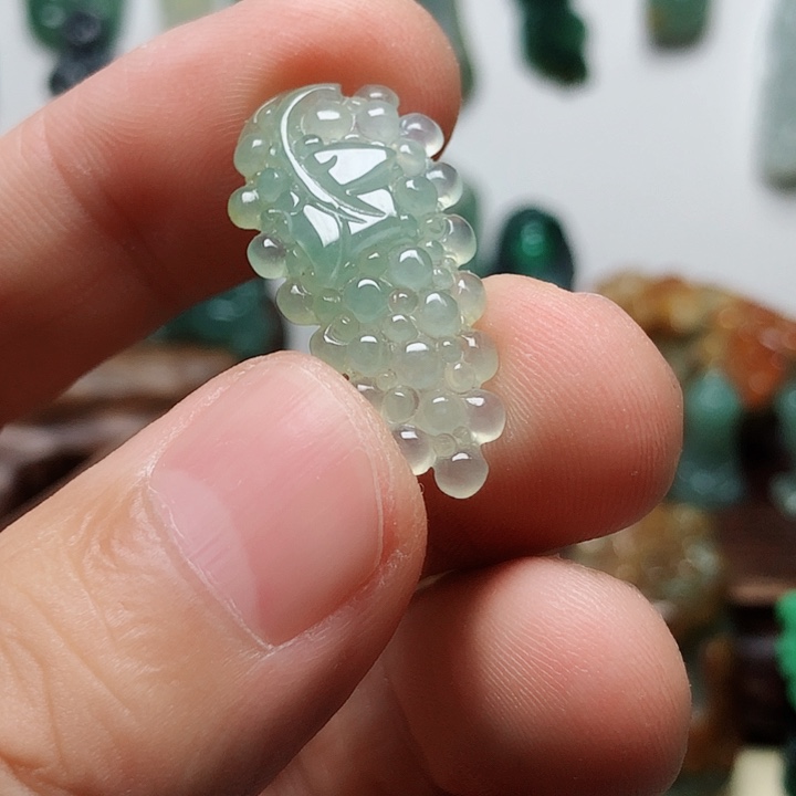 翡翠颈饰未镶嵌翡翠