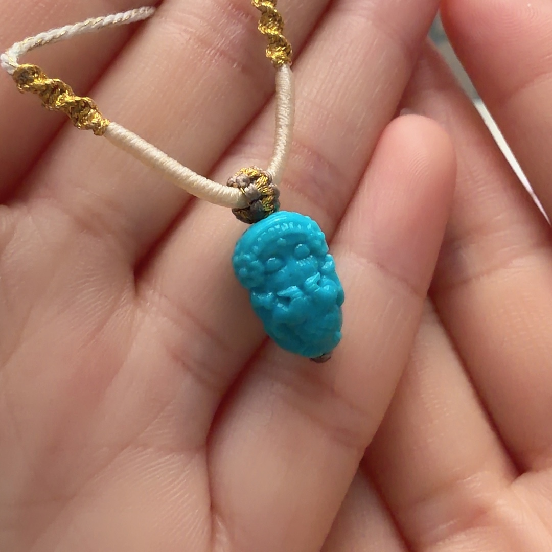 绿松石未镶嵌颈饰