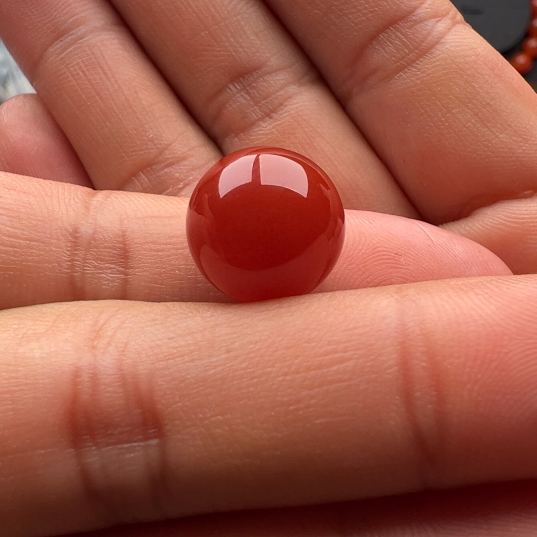 南红玛瑙未镶嵌圆珠13.5