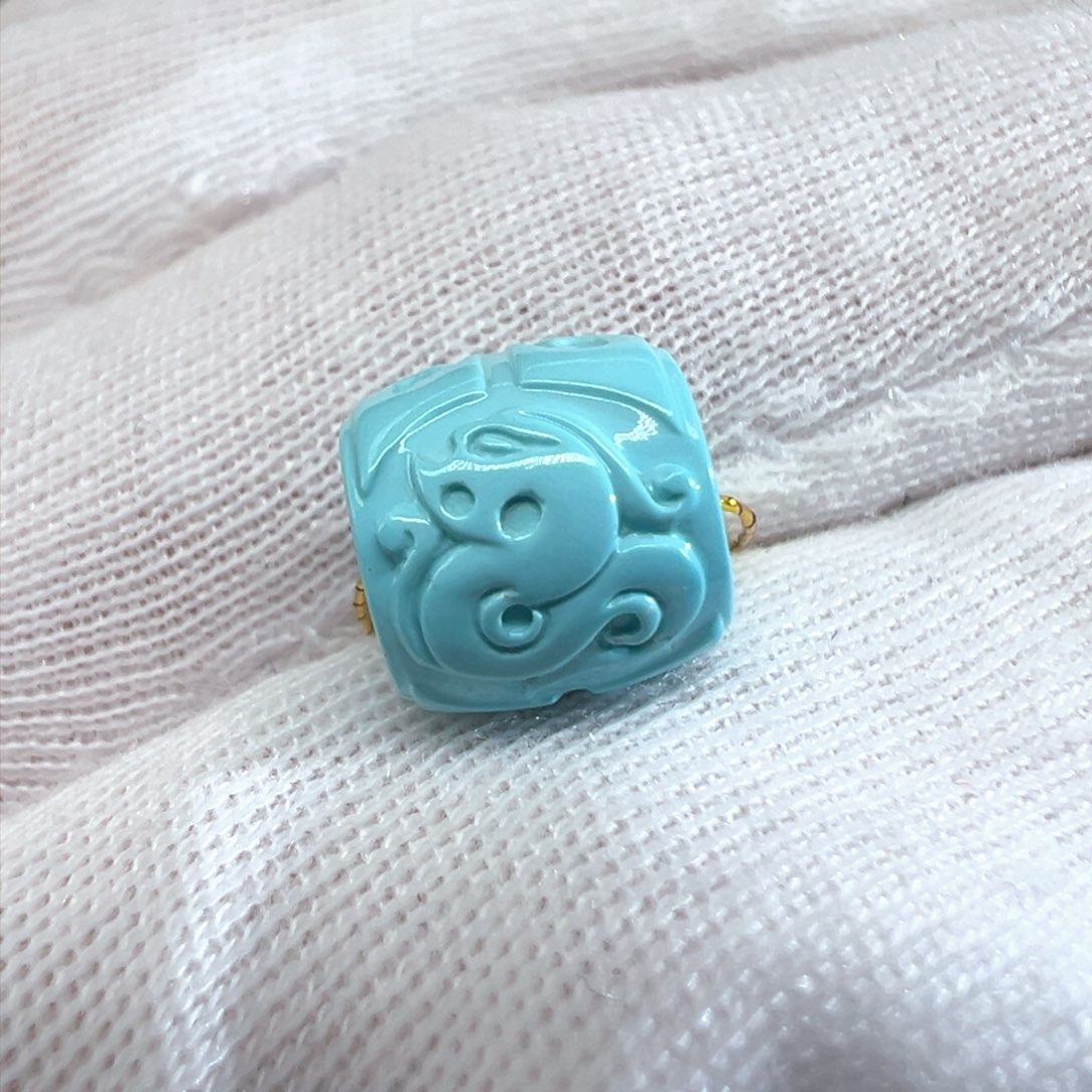 绿松石配饰未镶嵌