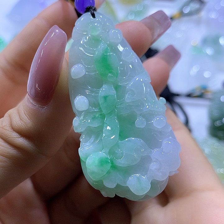 翡翠颈饰未镶嵌天然翡翠A货吊坠