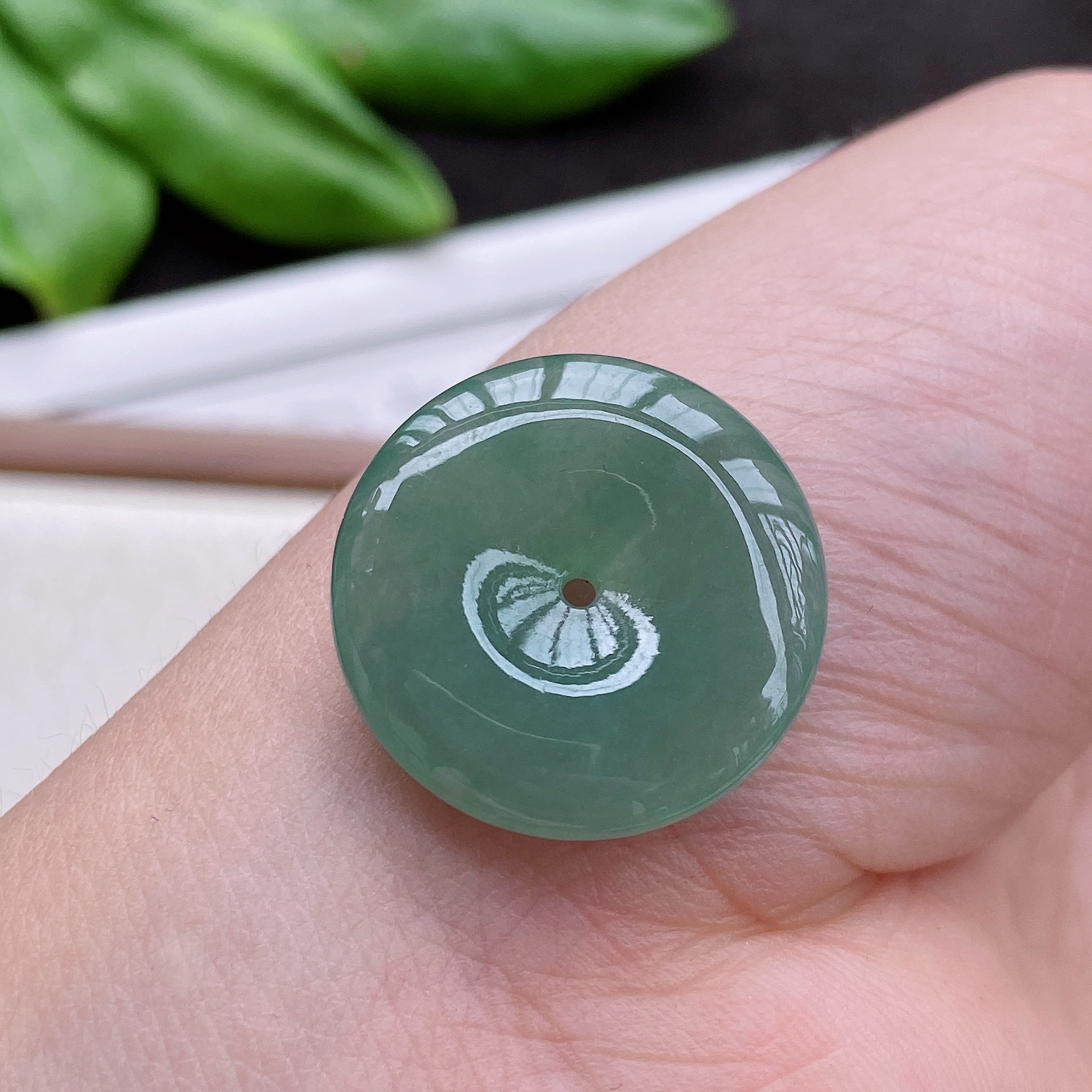 天然翡翠A货冰糯种满色平安扣吊坠