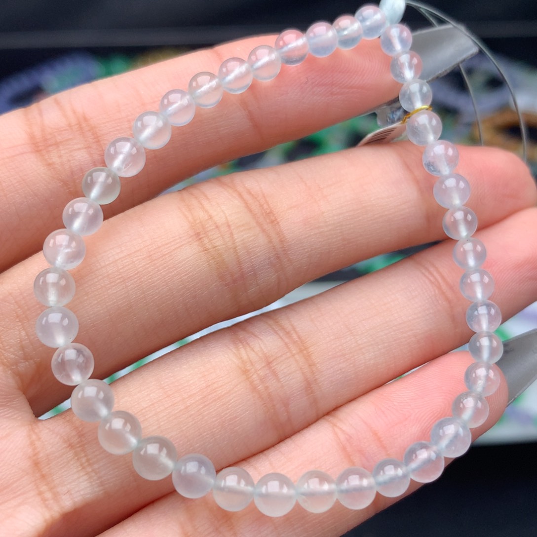 翡翠手链未镶嵌卡