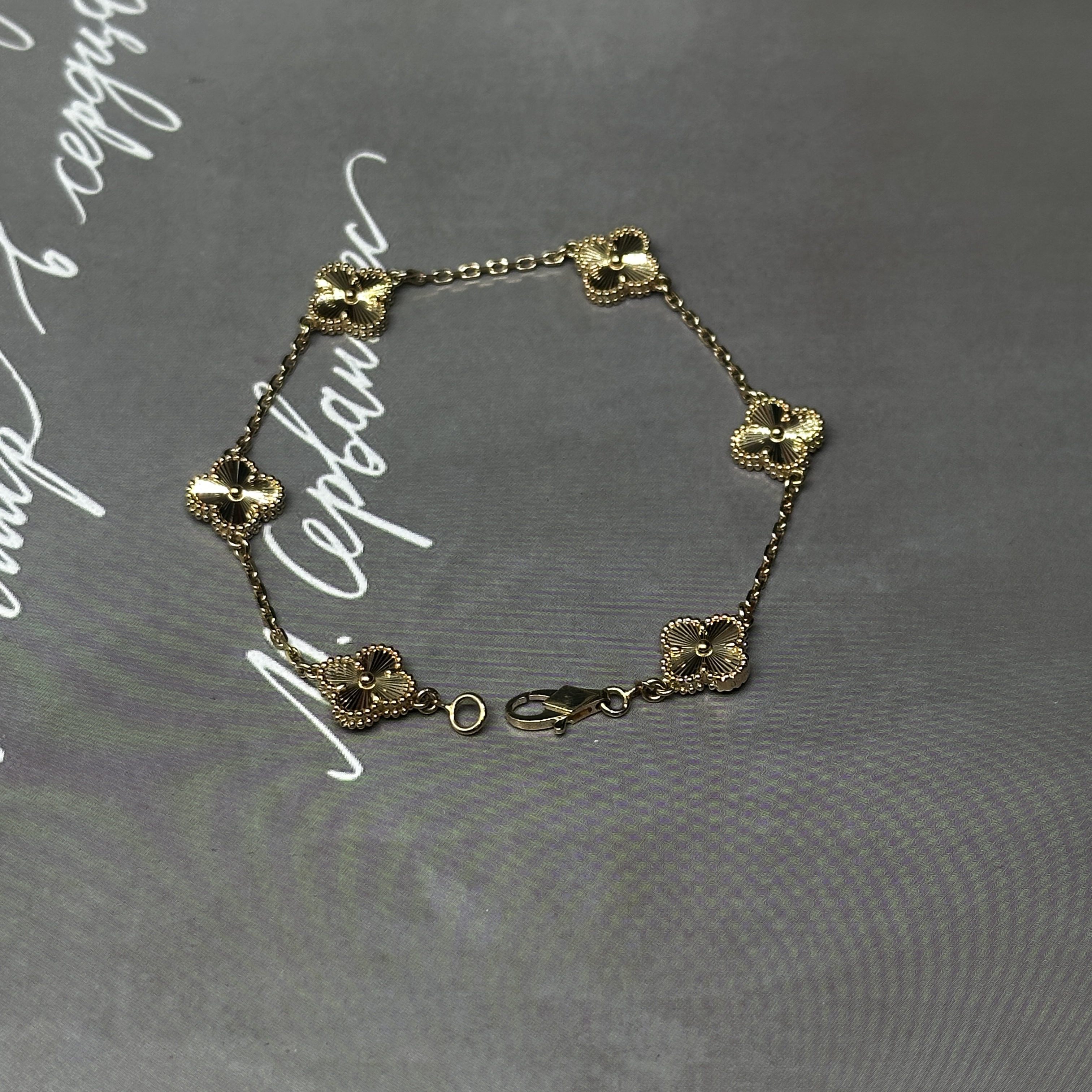 18k金精致百搭小六花镭射手链时尚轻奢气质小众简约明星高级设计