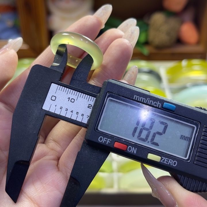 蛇纹石玉未镶嵌手镯14