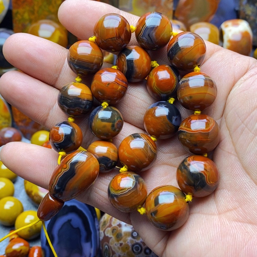 玛瑙/玉髓颈饰未镶嵌k*i