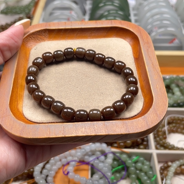 和田玉未镶嵌手串7*8mm
