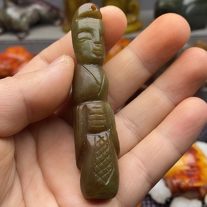 未镶嵌蛇纹石玉颈饰