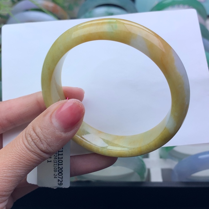 翡翠手镯未镶嵌天然翡翠手镯