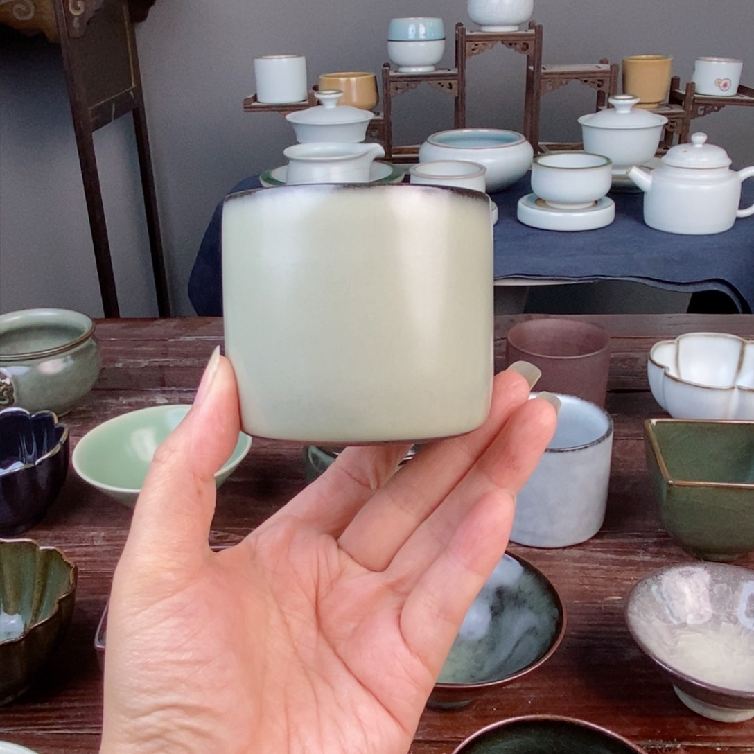 铁胎豆青板指杯 不开片