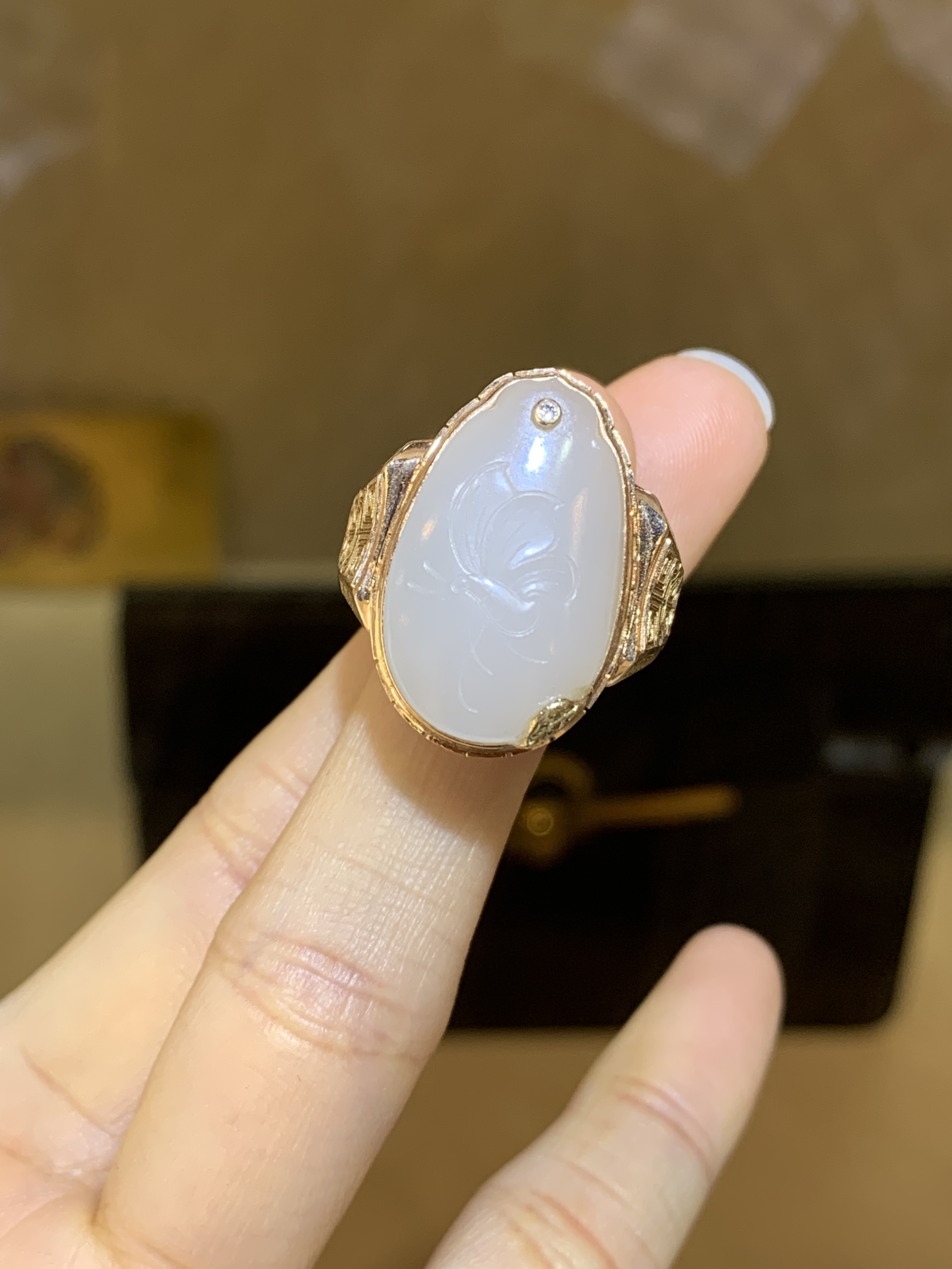 和田玉戒指18k金镶嵌