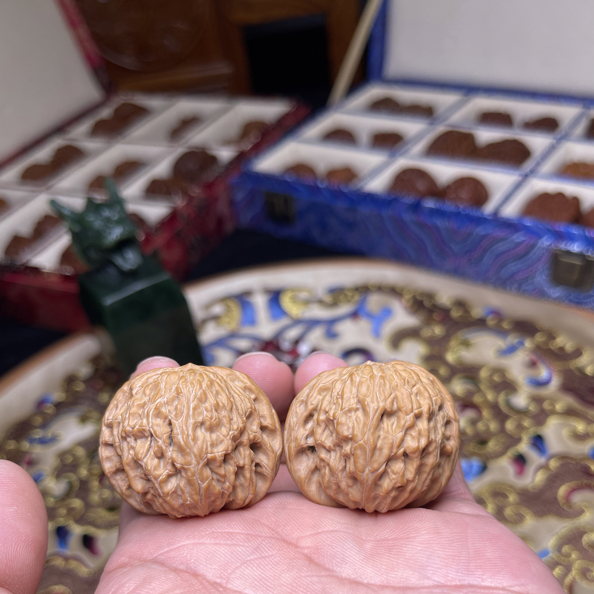 磨盘狮子头文玩核桃