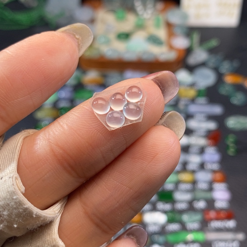 【闪购商品】翡翠挂件未镶嵌蛋面