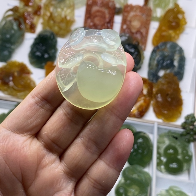 【闪购商品】未镶嵌蛇纹石玉颈饰