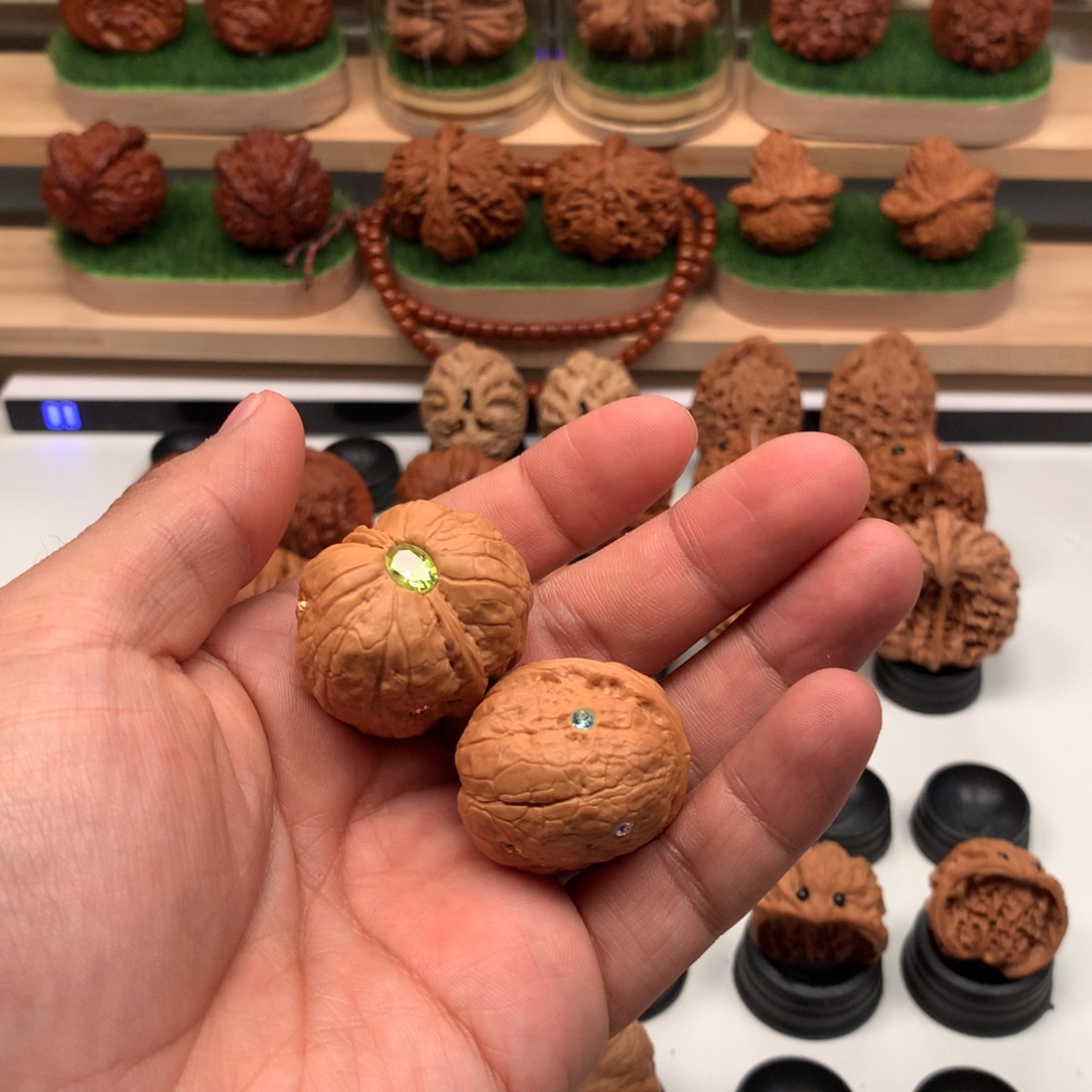 【闪购商品】吊坠文玩核桃K***Y隐隐约约