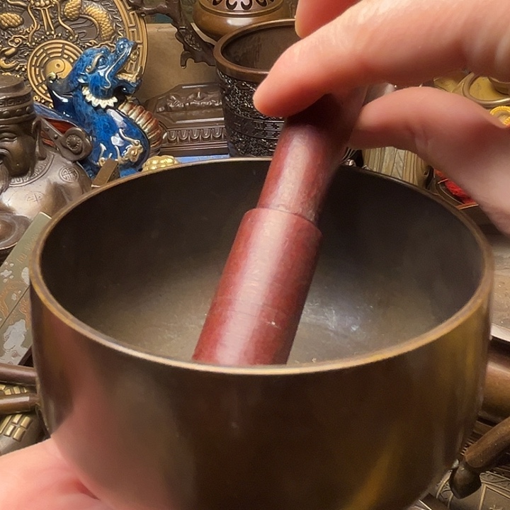 精美铜器批发档口