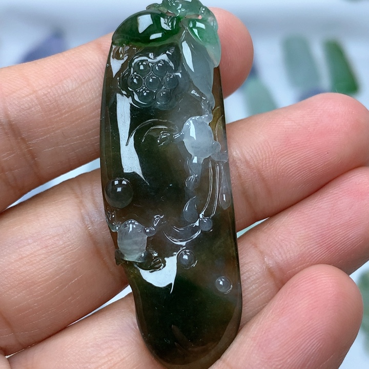 翡翠未镶嵌吊坠(不含链)