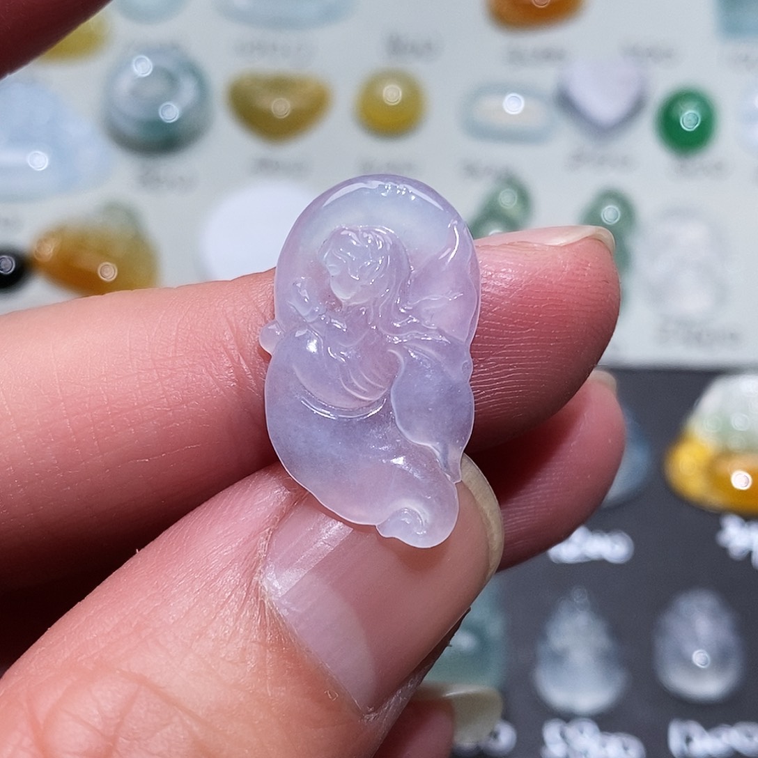 翡翠颈饰未镶嵌仙子