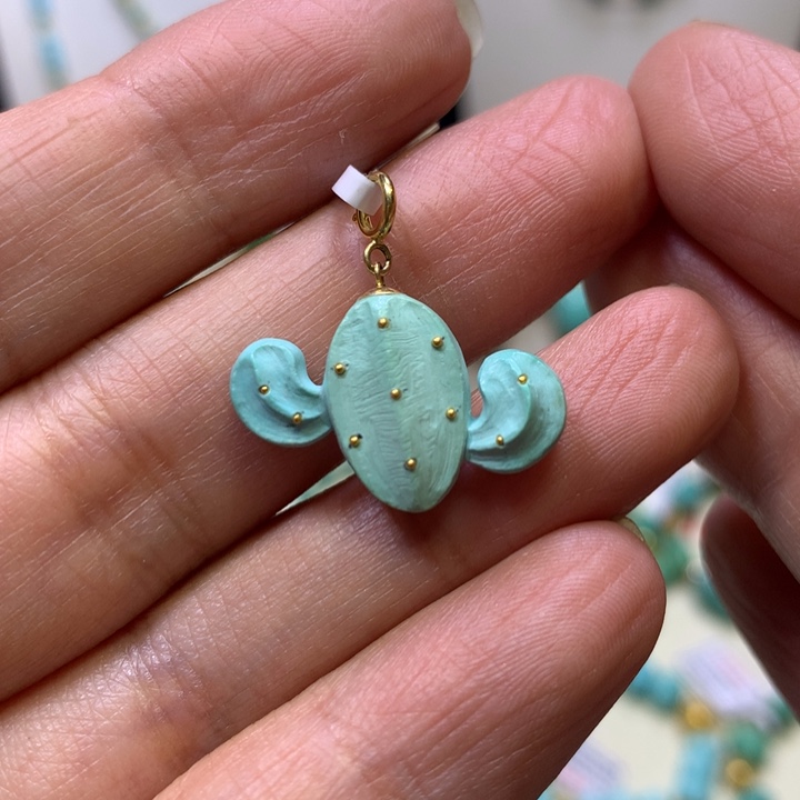 绿松石18K金镶嵌吊坠