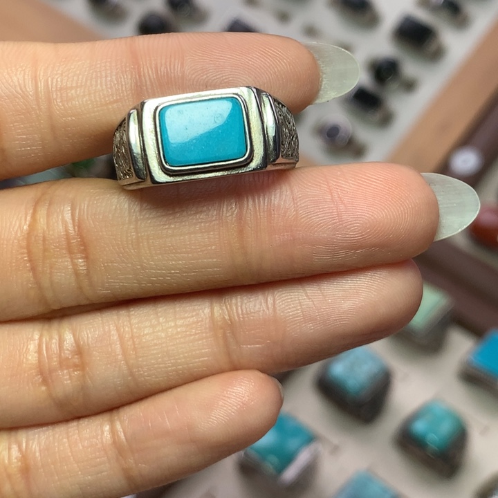 斌***哥绿松石银S925镶嵌戒指