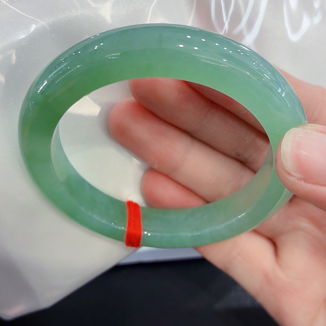 翡翠未镶嵌手镯翡翠55-56圈口