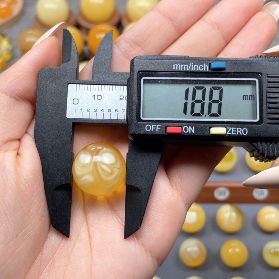 琥珀珠宝奇石未镶嵌美**嘻