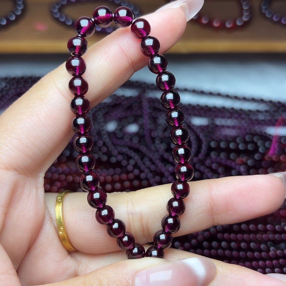 ****啊未镶嵌手链石榴石卡5.5紫牙乌单圈毕业级