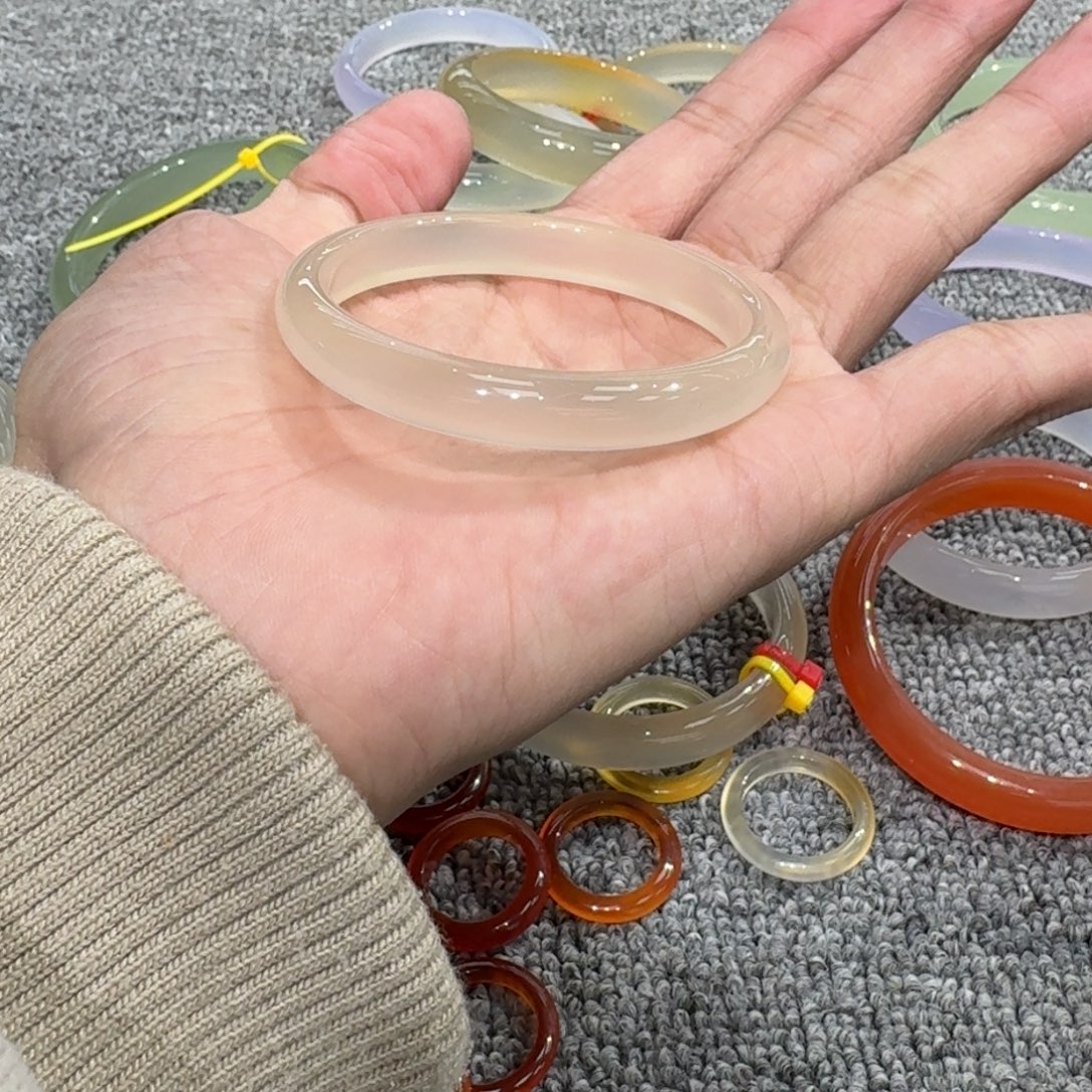 C***玛瑙/玉髓未镶嵌手镯03