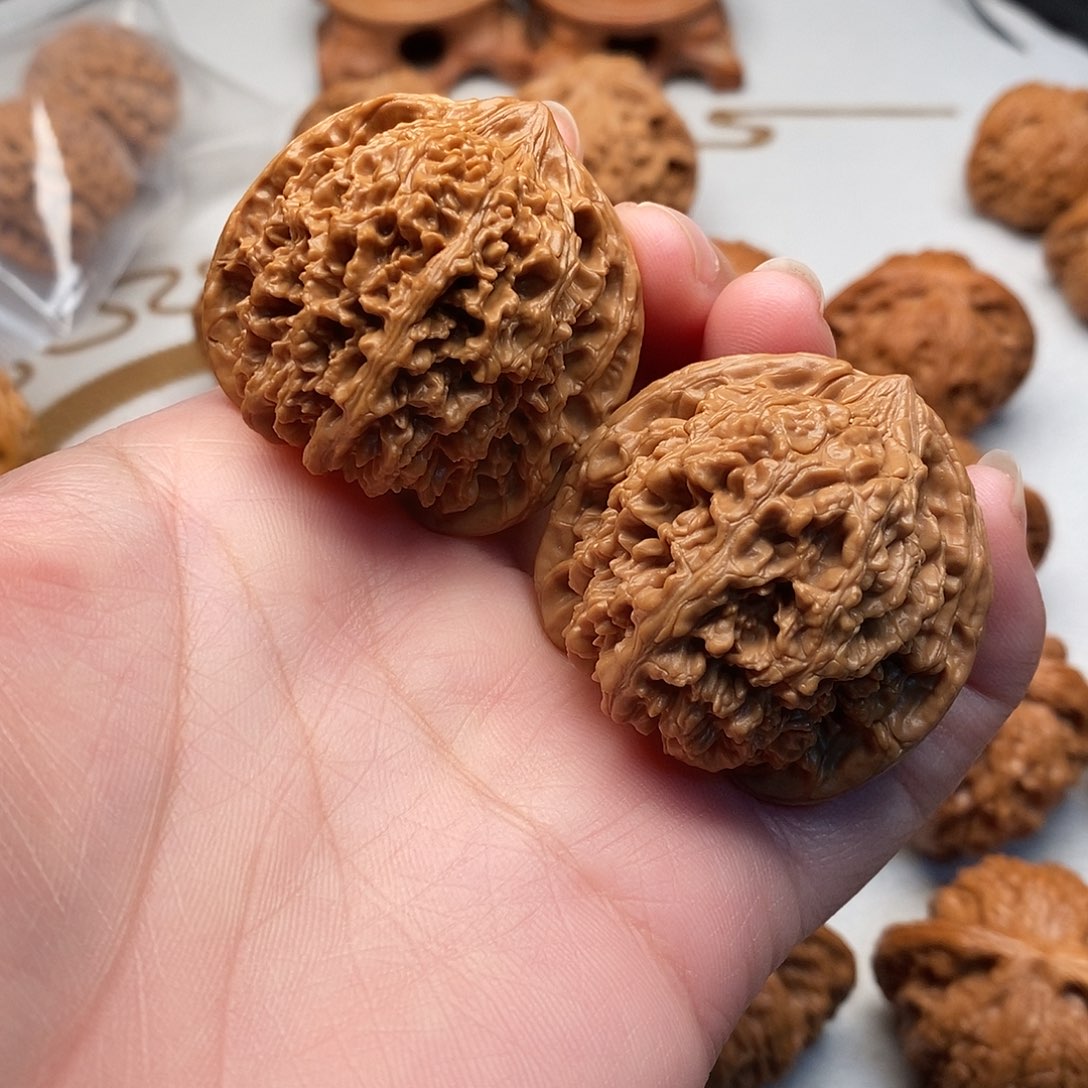 5***5把件桃核放漏满天星一对