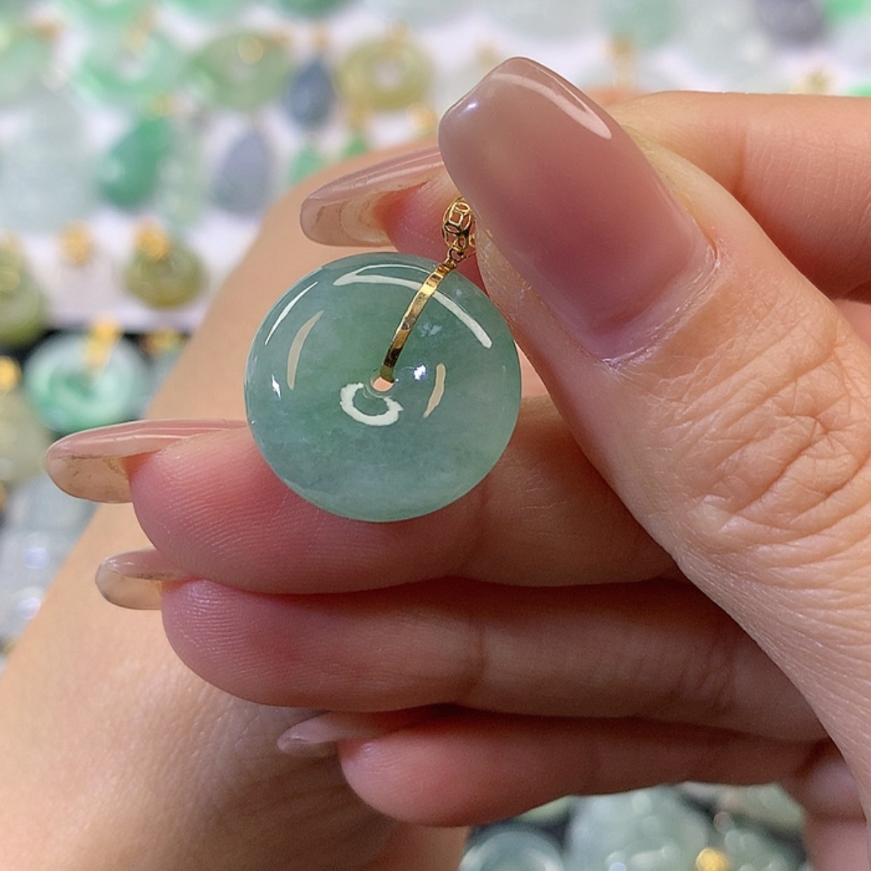 【闪购商品】翡翠吊坠(不含链)18K金镶嵌