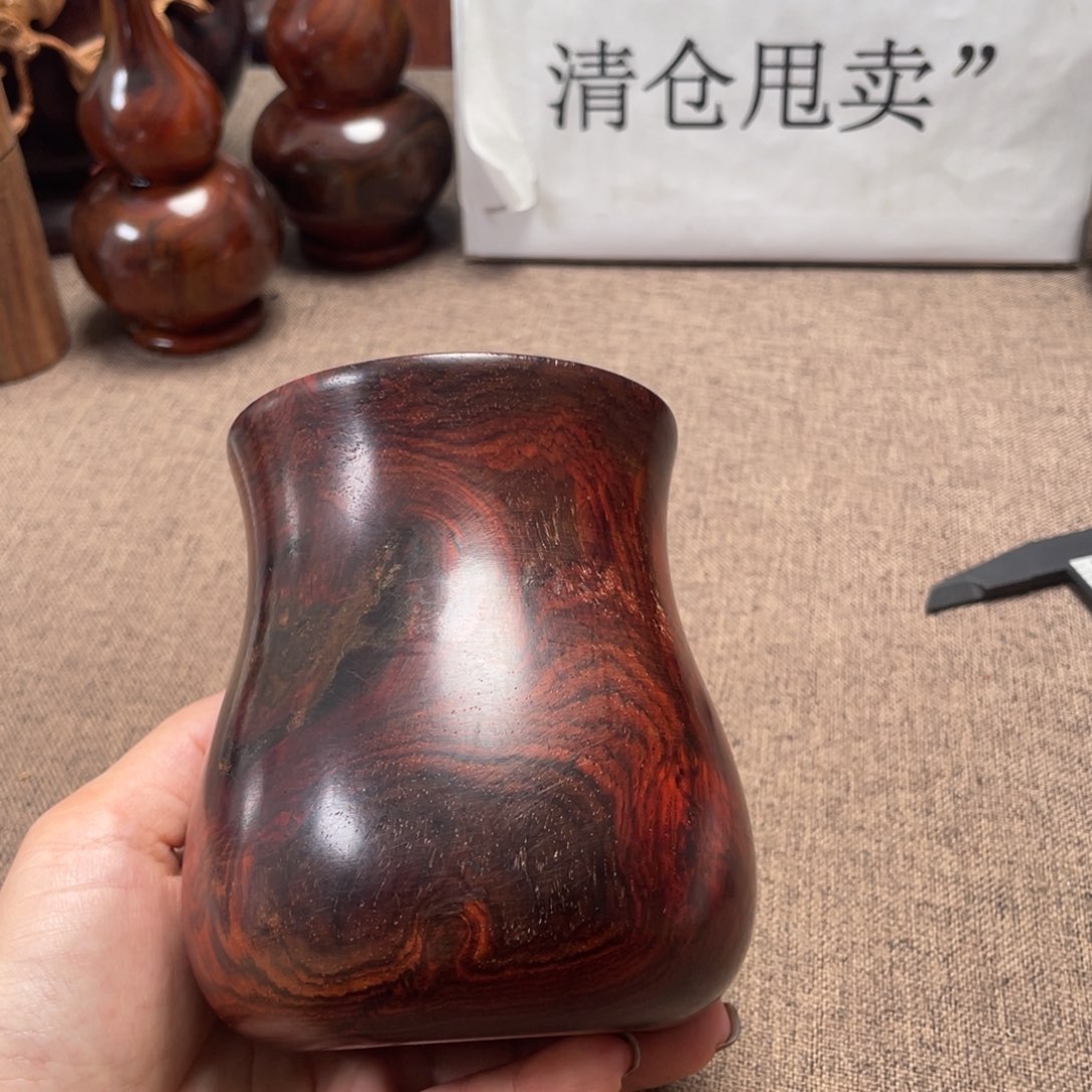 交趾黄檀（大红酸枝）罐子